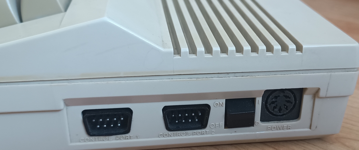 Commodore C64C felújtva – Retro IT