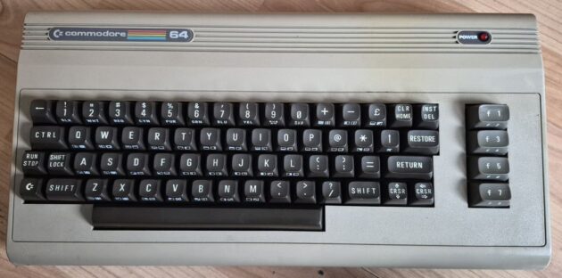 Commodore 64 Breadbin