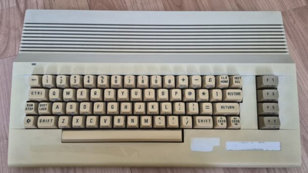 Commodore 64 C Folti