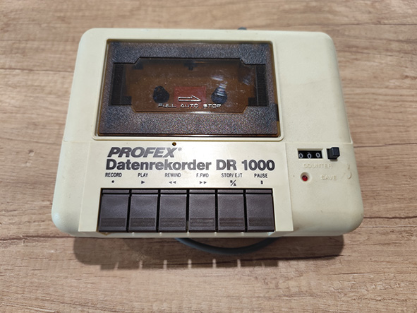 Profex DR 1000 adatmagnó